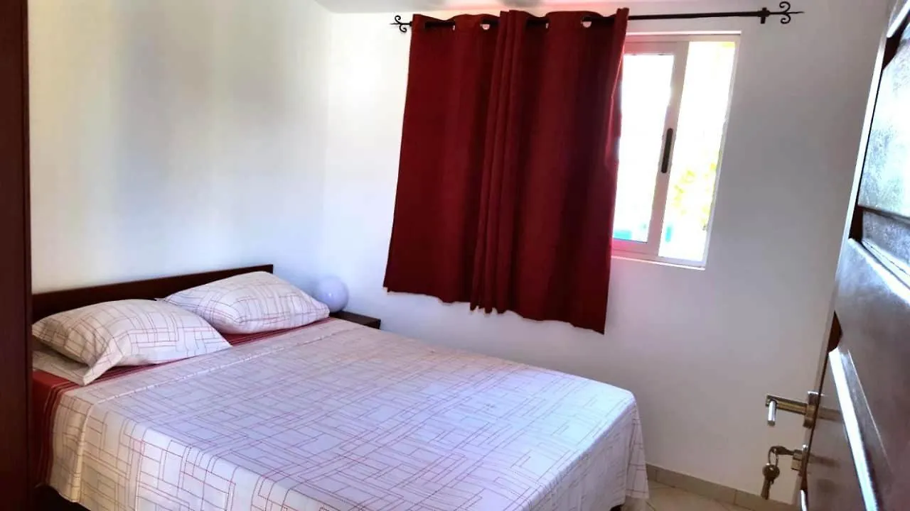 Basic Hotel Mindelo 0*,  Cape Verde